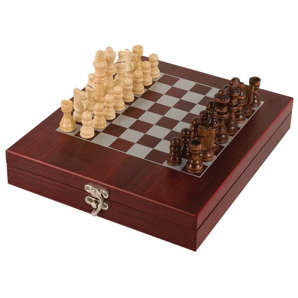 Wooden Chess Set Thumbnail